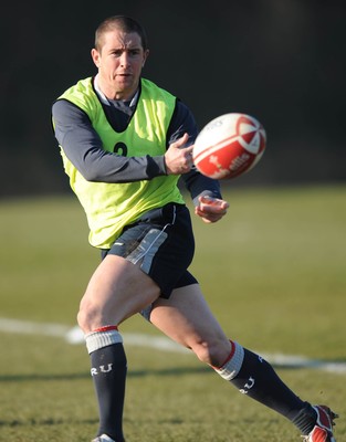 13.02.08 - Wales Rugby Training - Shane Williams in action during training 