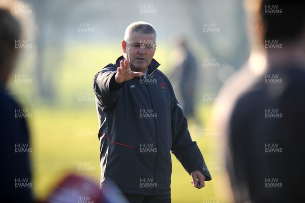 13.02.08 - Wales Rugby Training - Wales Coach, Warren Gatland makes a point during training 