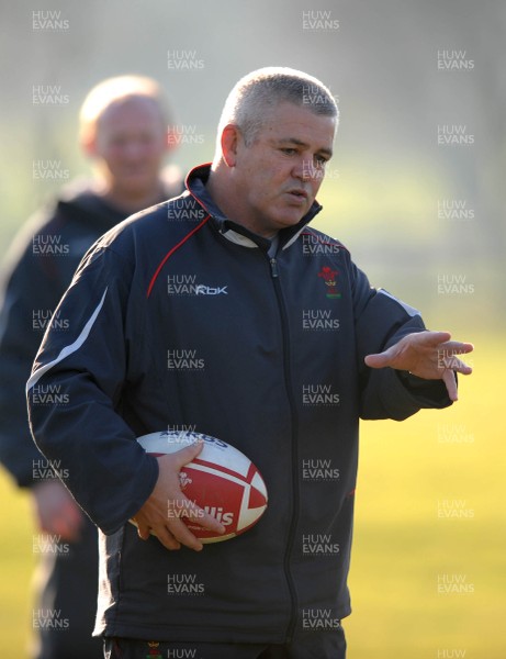 13.02.08 - Wales Rugby Training - Wales Coach, Warren Gatland makes a point during training 