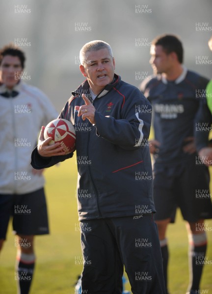 13.02.08 - Wales Rugby Training - Wales Coach, Warren Gatland makes a point during training 