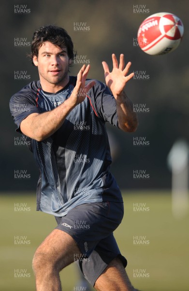 13.02.08 - Wales Rugby Training - Mike Phillips in action during training 