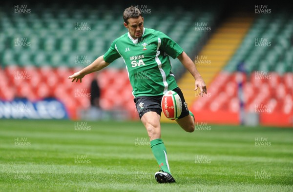 13.02.09 - Wales Rugby Training - Lee Byrne in action during training. 