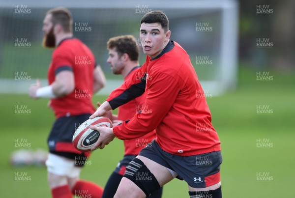 130220 - Wales Rugby Training - Seb Davies during training