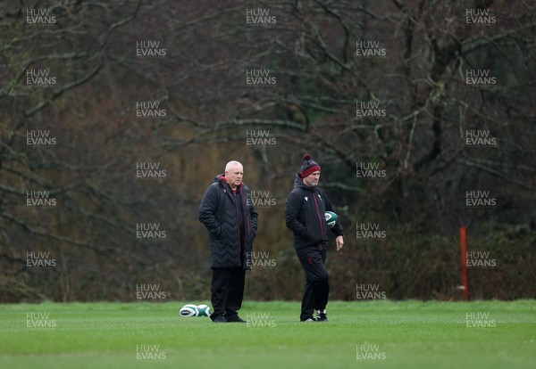 130224 - Wales Rugby Training at the Vale Resort - Warren Gatland, Head Coach and Alex King, Attack Coach during training