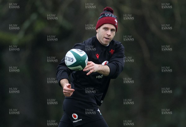 130224 - Wales Rugby Training at the Vale Resort - Gareth Davies during training
