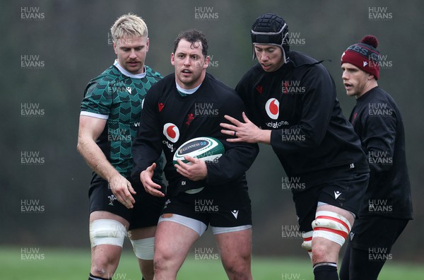 130224 - Wales Rugby Training at the Vale Resort - Aaron Wainwright, Ryan Elias and Adam Beard during training