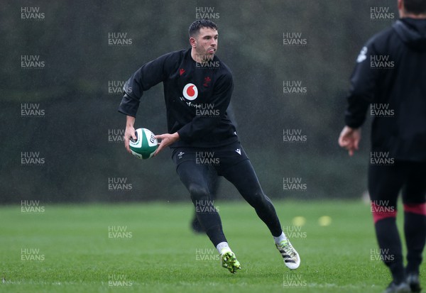 130224 - Wales Rugby Training at the Vale Resort - Owen Watkin during training