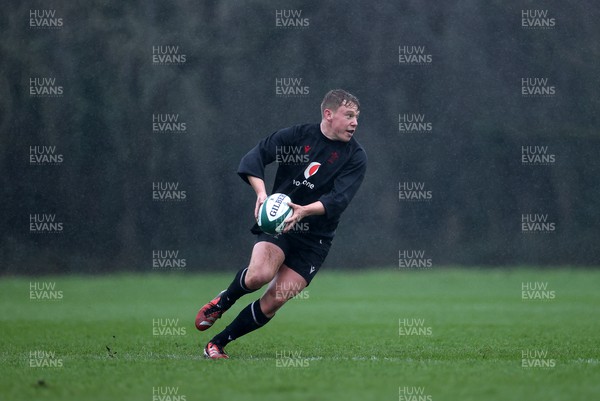 130224 - Wales Rugby Training at the Vale Resort - Sam Costelow during training