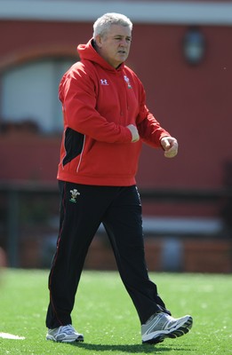 13.03.09 - Wales Rugby Training - Wales head coach, Warren Gatland looks on during training. 