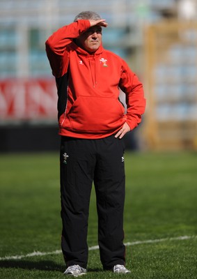 13.03.09 - Wales Rugby Training - Wales head coach, Warren Gatland during training. 