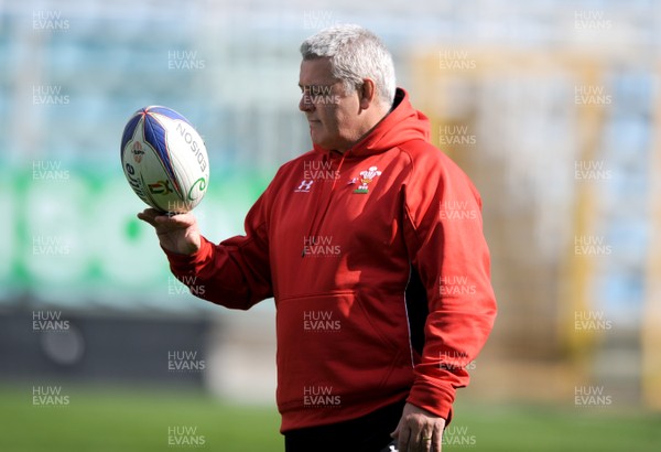 13.03.09 - Wales Rugby Training - Wales head coach, Warren Gatland during training. 