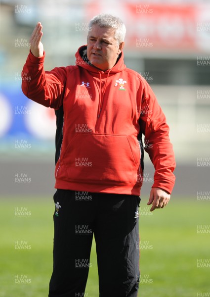 13.03.09 - Wales Rugby Training - Wales head coach, Warren Gatland during training. 