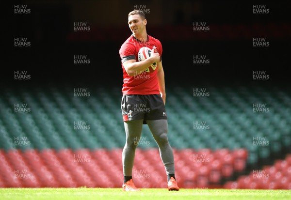 130320 - Wales Rugby Training - George North during training
