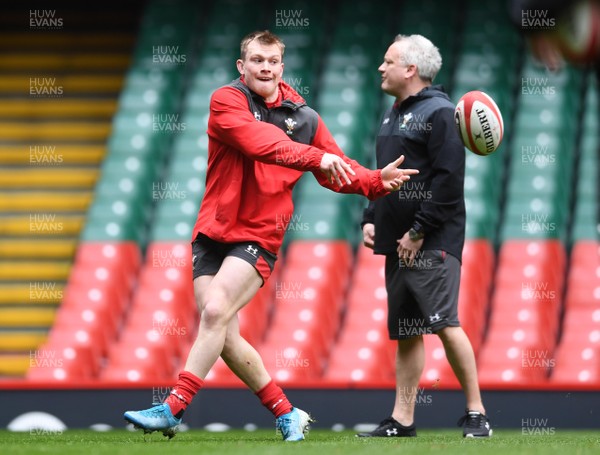 130320 - Wales Rugby Training - Nick Tompkins during training