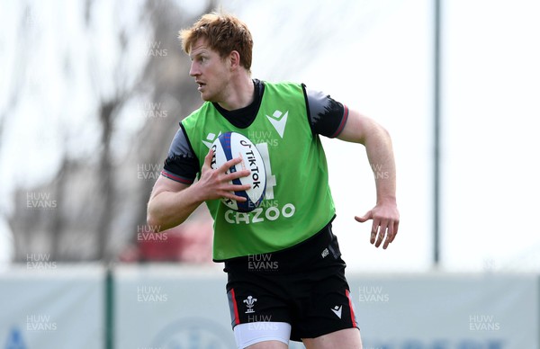 130323 - Wales Rugby Training - Rhys Patchell during training