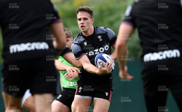 130323 - Wales Rugby Training - Kieran Hardy during training