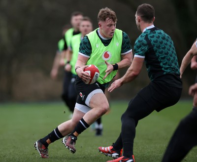 130324 - Wales Rugby Training ahead of their final game against Italy - Evan Lloyd during training