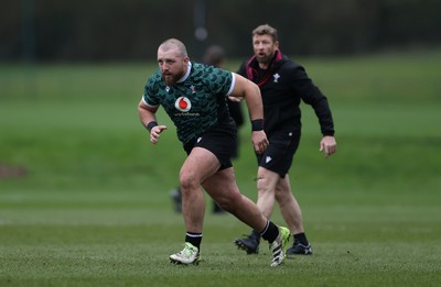 130324 - Wales Rugby Training ahead of their final game against Italy - Dillon Lewis during training