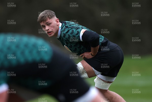 130324 - Wales Rugby Training ahead of their final game against Italy - Alex Mann during training