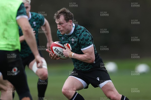 130324 - Wales Rugby Training ahead of their final game against Italy - Nick Tompkins during training