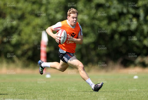 130623 - Wales Rugby Training - Sam Costelow during training