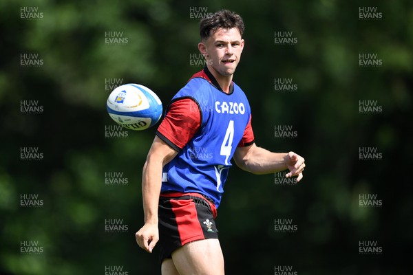 130721 - Wales Rugby Training - Tom Rogers during training
