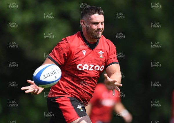 130721 - Wales Rugby Training - Gareth Thomas during training
