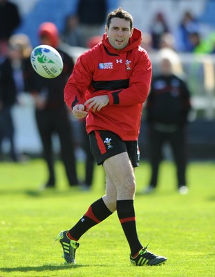 13.09.11 - Wales Rugby Training - Stephen Jones during training. 