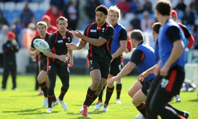 13.09.11 - Wales Rugby Training - Toby Faletau during training. 
