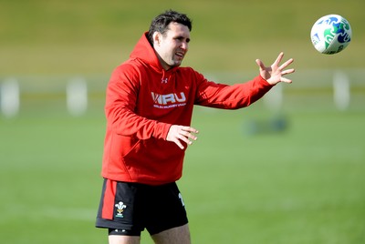 13.09.11 - Wales Rugby Training - Stephen Jones during training. 