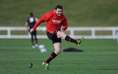 13.09.11 - Wales Rugby Training - Stephen Jones during training. 