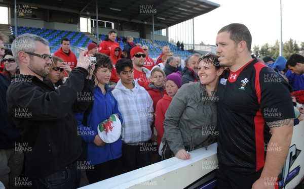 13.09.11 - Wales Rugby Training - Paul James has his picture taken with fans during an open training session. 