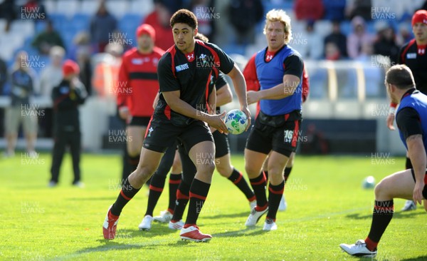 13.09.11 - Wales Rugby Training - Toby Faletau during training. 
