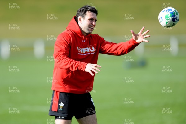 13.09.11 - Wales Rugby Training - Stephen Jones during training. 