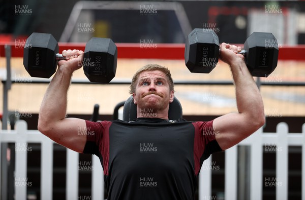 130923 - Wales Rugby Gym Session ahead of their game this weekend with Portugal - Aaron Wainwright during training