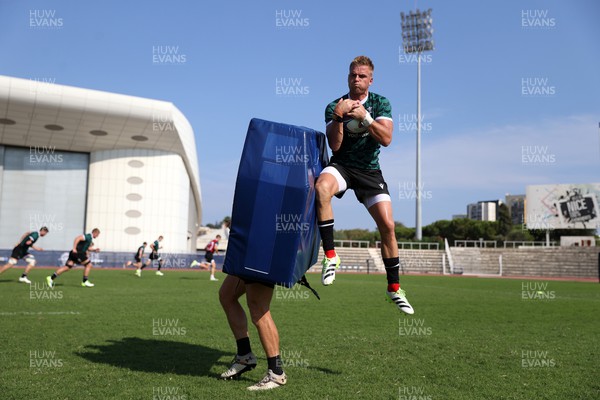130923 - Wales Rugby Training ahead of their second Rugby World Cup against Portugal on the weekend - Gareth Anscombe during training