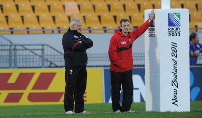 13.10.11 - Wales Rugby Training - Wales head coach Warren Gatland with assistant Rob Howley(R) during training. 