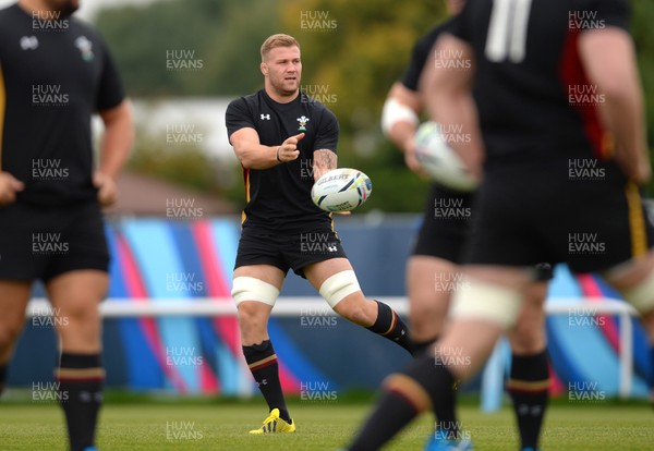 131015 - Wales Rugby Training -Ross Moriarty during training