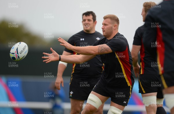 131015 - Wales Rugby Training -Ross Moriarty during training