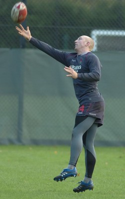 13.11.06 - Wales Rugby Training - Tom Shanklin during training 