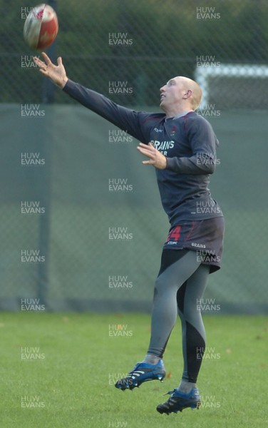 13.11.06 - Wales Rugby Training - Tom Shanklin during training 