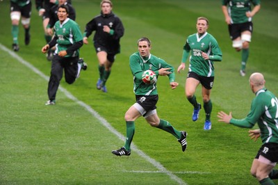 13.11.08 - Wales Rugby Training - Andrew Bishop in action during training. 