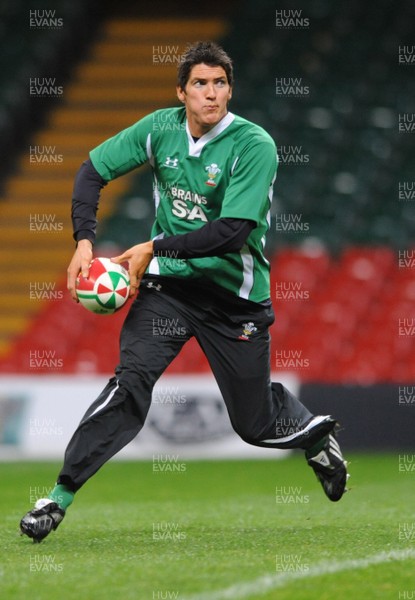 13.11.08 - Wales Rugby Training - James Hook in action during training. 