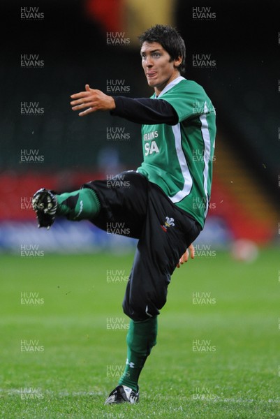 13.11.08 - Wales Rugby Training - James Hook in action during training. 