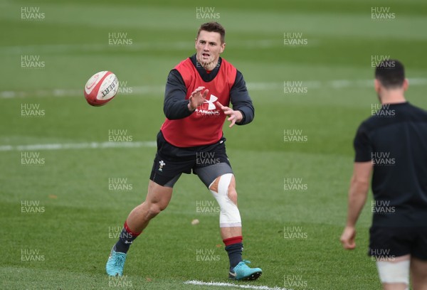 131118 - Wales Rugby Training - Jonathan Davies during training