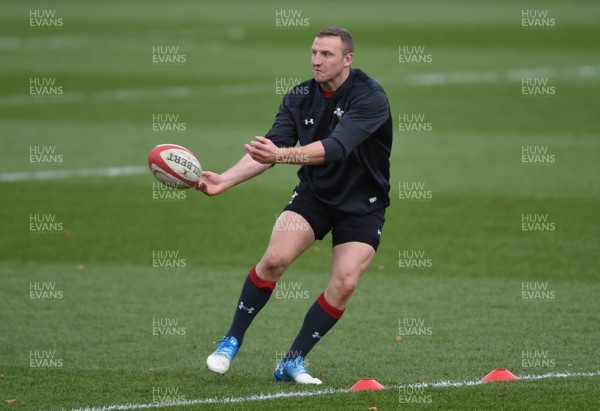 131118 - Wales Rugby Training - Hadleigh Parkes during training