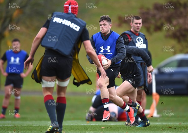131118 - Wales Rugby Training - Steff Evans during training