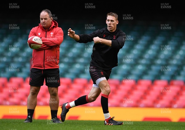 131121 - Wales Rugby Training - Liam Williams during training