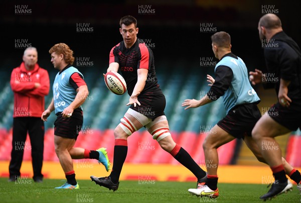 131121 - Wales Rugby Training - Adam Beard during training