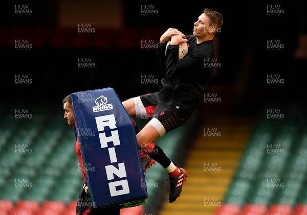 131121 - Wales Rugby Training - Liam Williams during training